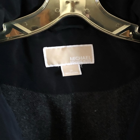 Black Jacket - Picture 5 of 6